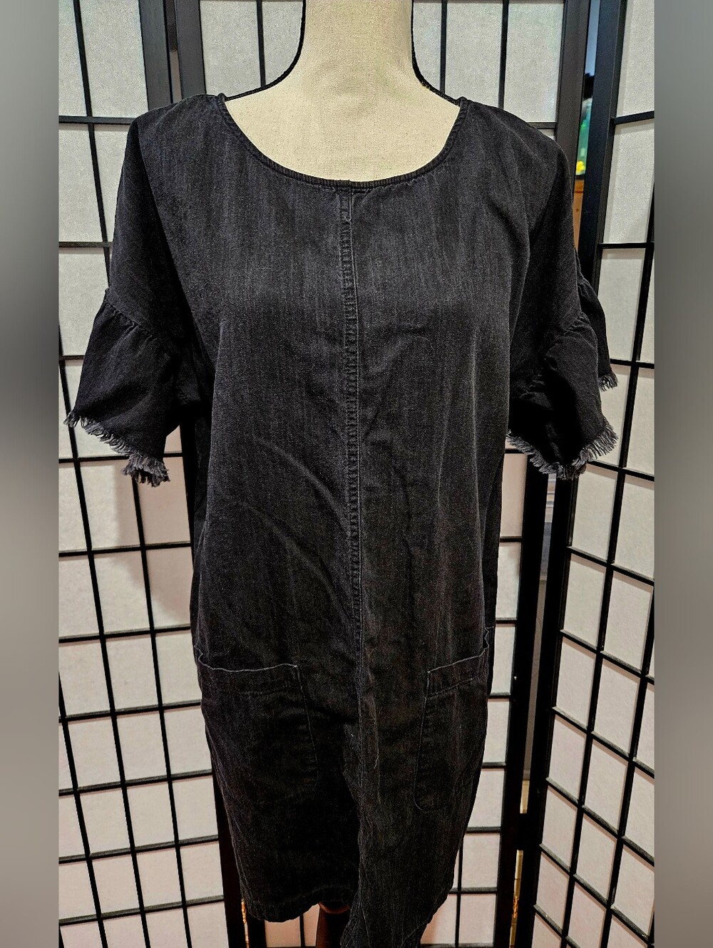Two By Vince Camuto Med "Turo" Black Mineral Wash Denim Shift Dress